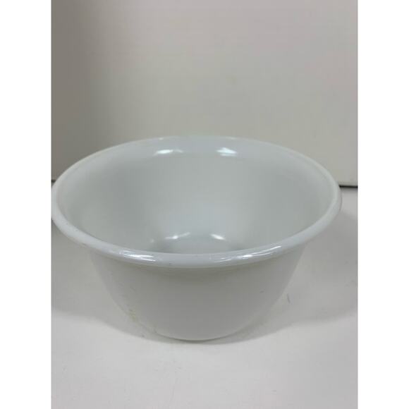 Vintage FARMHOUSE GE Milk Glass Mixing Bowl - Picture 5 of 6